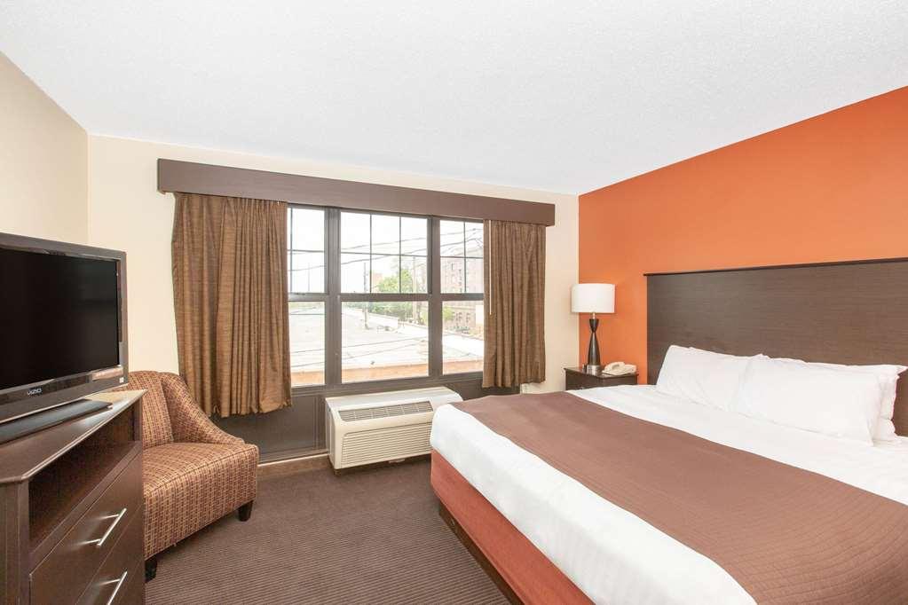 Americinn By Wyndham Ottumwa Habitación foto