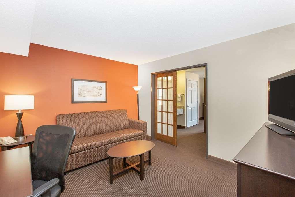 Americinn By Wyndham Ottumwa Habitación foto